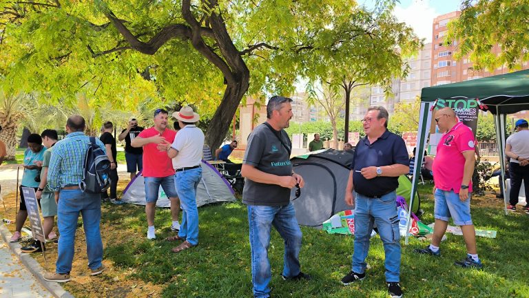 AGRICULTORES DEL ALTIPLANO PROTESTAN EN MURCIA