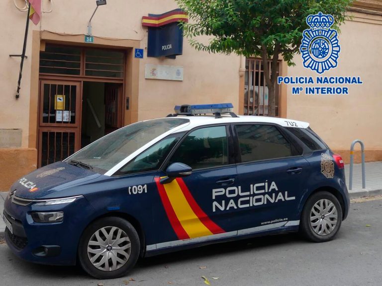 Policías por habitante en España y Yecla